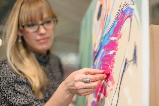 Live Art Series Opposites Attract Live Art Series Opposites Attract