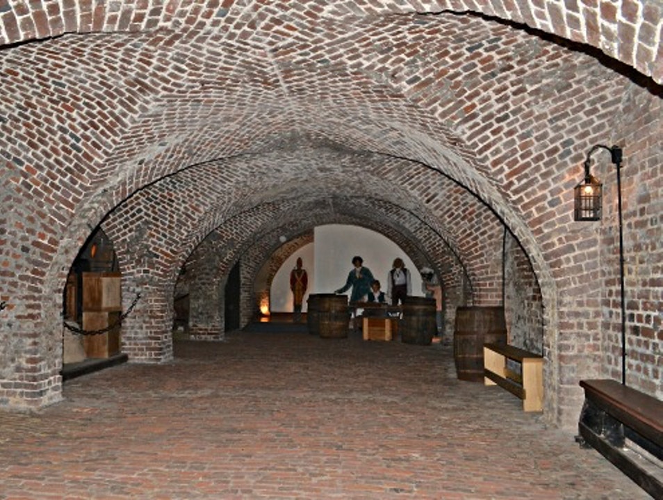 Old Exchange and Provost Dungeon (2024) Admission, Hours & Photos